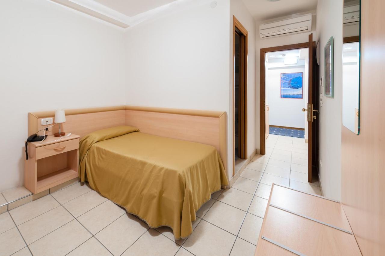 Hotel Garni Losanna 비비오네 외부 사진