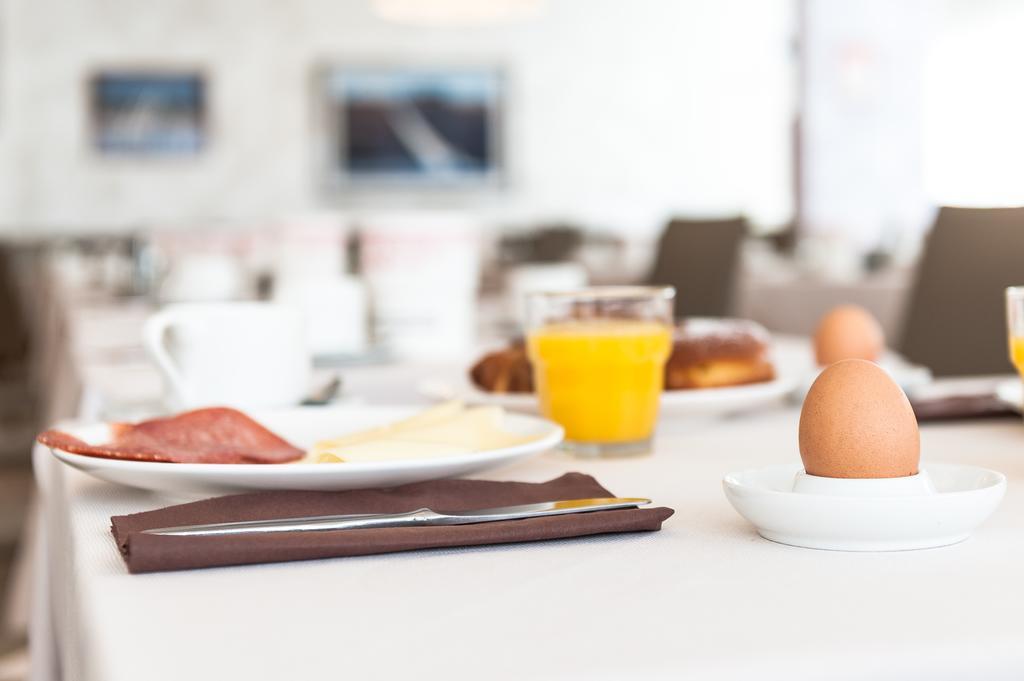 Hotel Garni Losanna 비비오네 외부 사진