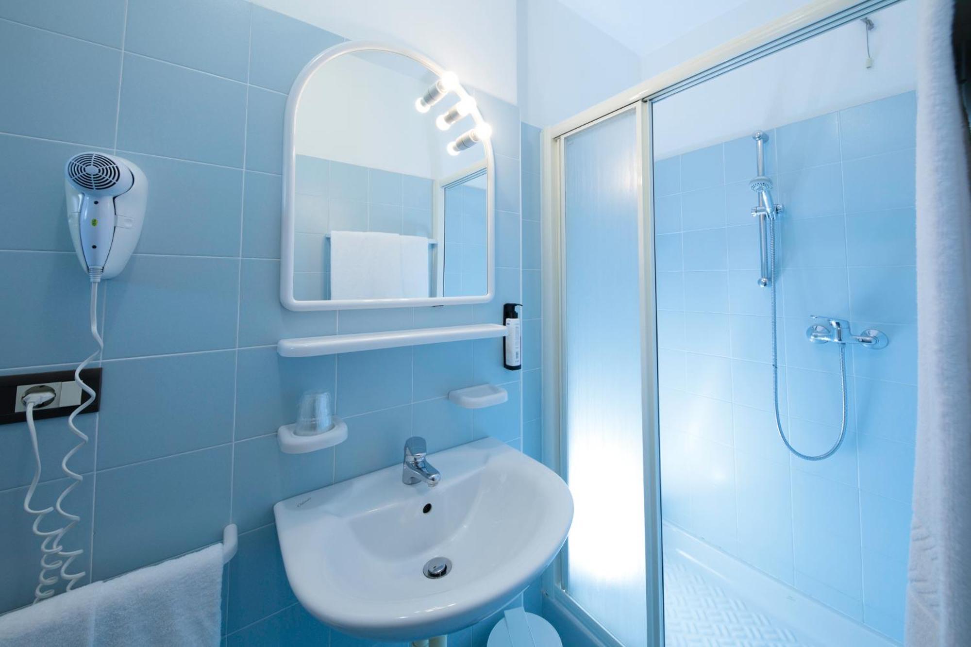 Hotel Garni Losanna 비비오네 외부 사진
