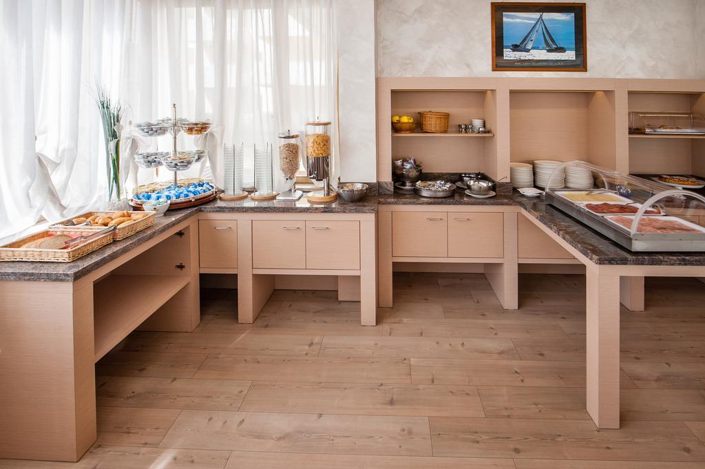 Hotel Garni Losanna 비비오네 외부 사진